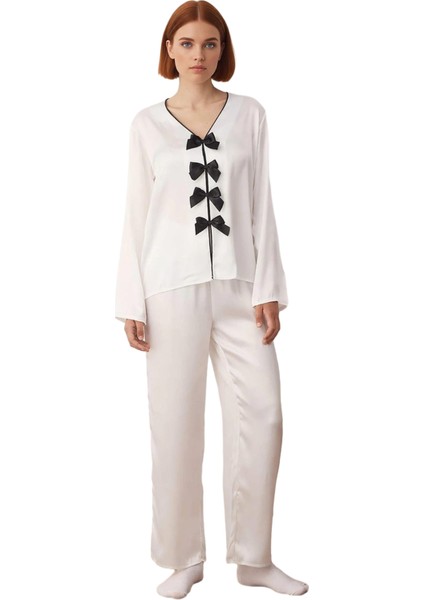 Kadın Saten Pijama Takımı Fiyonk Detaylı Fonksiyonel Dayanıklı Kaliteli Konforlu Estetik Şık modelleri