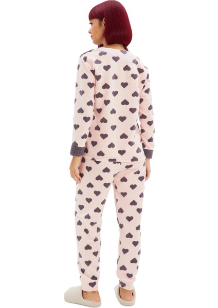 Kadin Kirmizi Kalp Desenli Polar Pijama Takımı ve Uyku Bandi Fonksiyonel Dayanıklı Estetik indirimleri