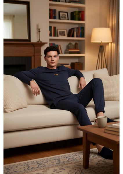 Erkek Bisiklet Yaka Baskılı Uzun Kollu Pijama Takımı Fonksiyonel Dayanıklı Kaliteli Modern