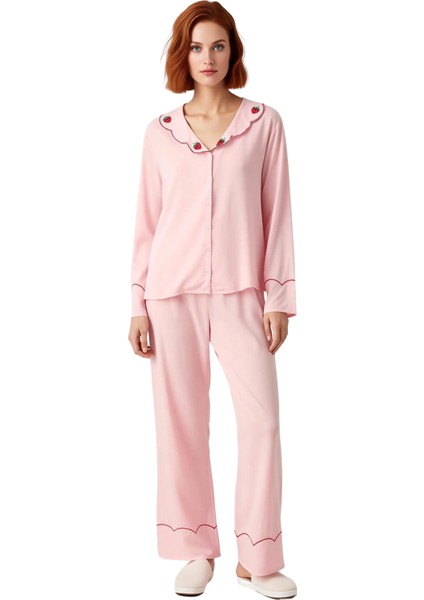 Kadın Çilek Nakışlı Viskon Gömlek Yaka Pijama Takımı Fonksiyonel Dayanıklı Kaliteli Modern fırsatları