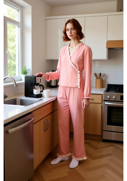 Kadın Fırfırlı Kruvaze Yaka Pijama Takımı Fonksiyonel Dayanıklı Kaliteli Konforlu Estetik Şık fiyatları