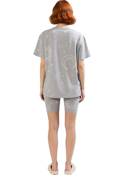 Kadın Ev Giyim Takımı Uzay Desenli Kısa Kollu Tişört Şort Konforlu Fonksiyonel Dayanıklı Şık fırsatları