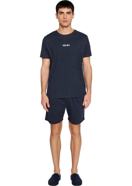 Erkek Pamuklu Lounge Takımı Bisiklet Yaka Kısa Kollu Slogan Baskılı Fonksiyonel Dayanıklı Şık modelleri