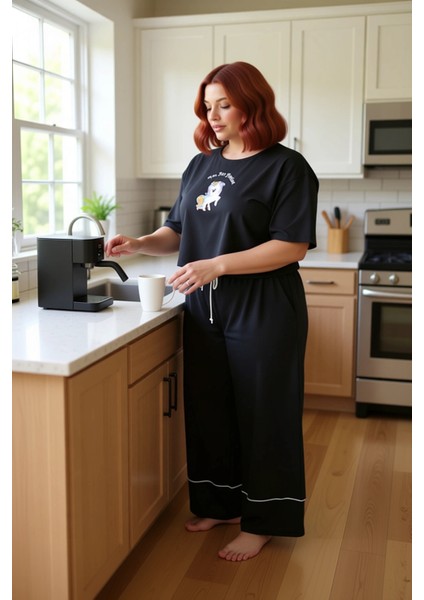 Kadin Ayicik Baskılı Wide Leg Pijama Takımı Fonksiyonel Dayanıklı Kaliteli Konforlu Modern fiyatları