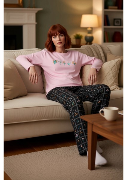 Kadin Kurdele Desenli Kirmizi Puantiyeli Pijama Takımı Fonksiyonel Dayanıklı Kaliteli Spor