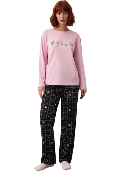 Kadin Kurdele Desenli Kirmizi Puantiyeli Pijama Takımı Fonksiyonel Dayanıklı Kaliteli Spor fırsatları