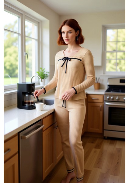 Kadın Fitilli Örme Fiyonk Detaylı Pijama Takımı Fonksiyonel Dayanıklı Kaliteli Konforlu Şık fiyatları