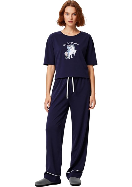Kadın Unicorn Baskılı Bisiklet Yaka Pijama Takımı Fonksiyonel Dayanıklı Kaliteli Konforlu Şık fırsatları