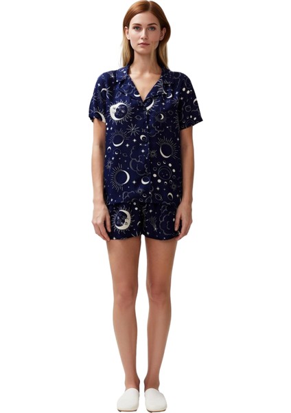 Kadın Galaksi Baskılı Viskon Gömlek ve Şort Pijama Takımı Fonksiyonel Dayanıklı Kaliteli Şık fırsatları