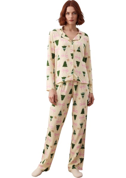 Kadın Yılbaşı Ağaç Desenli Gömlek ve Pantolon Pijama Takımı Fonksiyonel Dayanıklı Kaliteli fırsatları