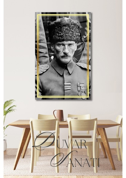 Atatürk Portre Siyah Beyaz Dikey Cam Tablo, Ev, Iş, Kurum, Ofis, Makam Odası Hediyelik Tablo
