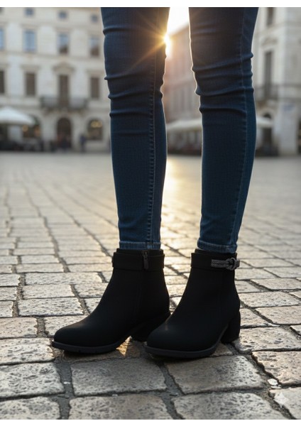 Kadın Siyah Bot fiyatları