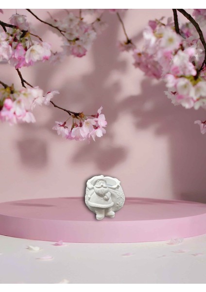 Noel Baba Figürlü Kabartmalı Dekoratif % 100 Doğal Soya Mum Hoş Kokulu Yılbaşı Temalı Tasarım Ev Dekorasyonu ve Özel Hediye fırsatları