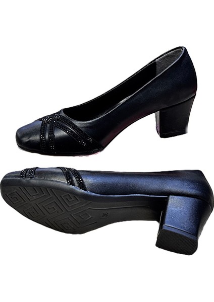 Taş Detaylı Küt Burun 5 cm Anne Model Bayan Topuklu Ayakkabı
