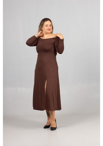Büyük Beden Madonna Yaka Yırtmaçlı Modal Penye Elbise Kahverengi fırsatları