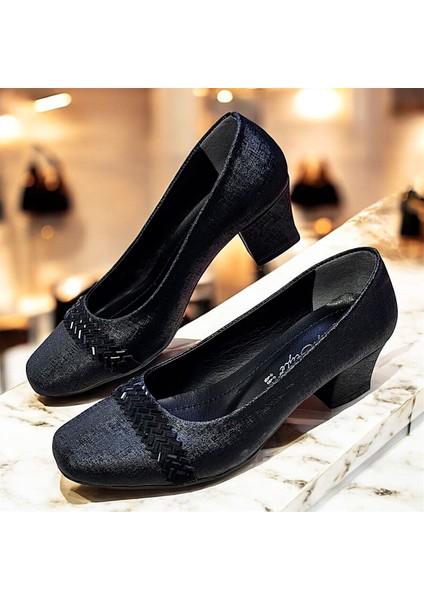 Taş Detaylı Küt Burun 5 cm Anne Model Bayan Topuklu Ayakkabı modelleri