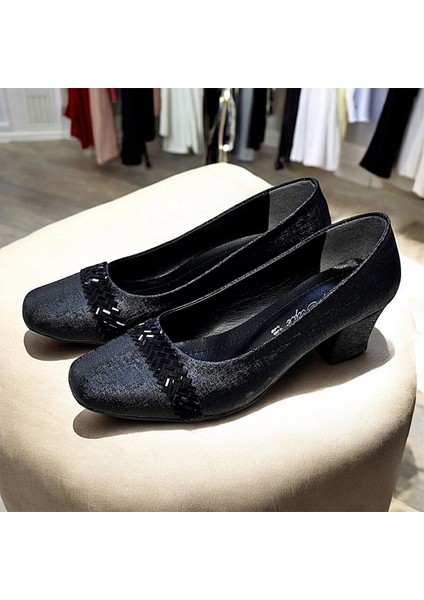 Taş Detaylı Küt Burun 5 cm Anne Model Bayan Topuklu Ayakkabı fırsatları