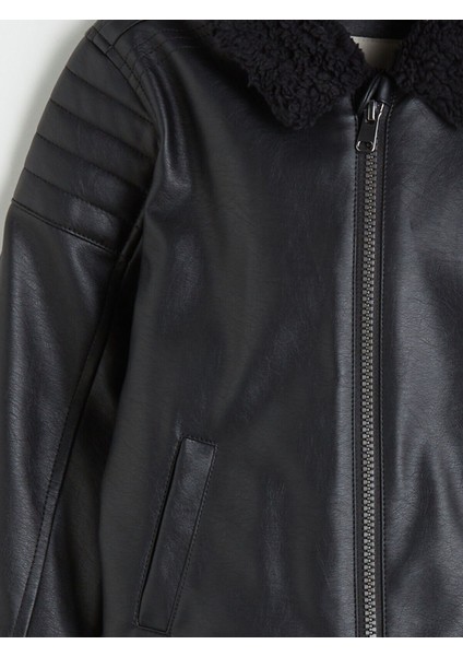 Lcw Kids Siyah Pelüş Yaka Deri Görünümlü Erkek Çocuk Mont fırsatları