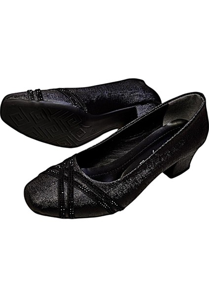 Taş Detaylı Küt Burun 5 cm Anne Model Bayan Topuklu Ayakkabı fırsatları