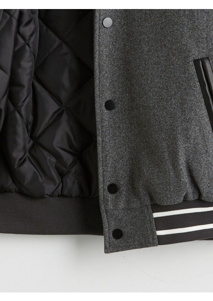 Özmarka Yeni Sezon Rahat Kalıp Gömlek Yaka Erkek Mont