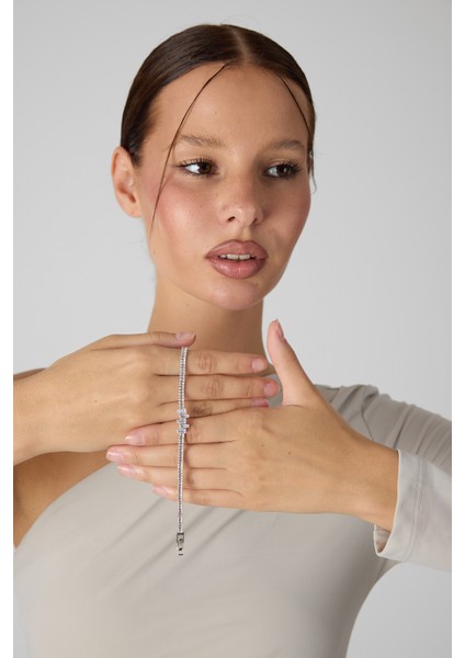 Zirkon Taşlı Mistik Model Su Yolu Kadın Bileklik – Anlamlı ve Zarif Tasarım fiyatları