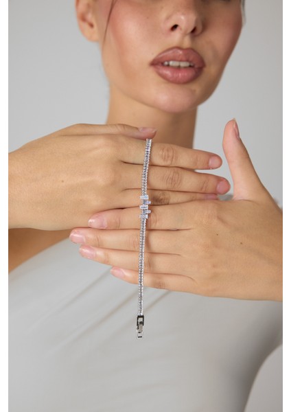 Zirkon Taşlı Mistik Model Su Yolu Kadın Bileklik – Anlamlı ve Zarif Tasarım indirimleri