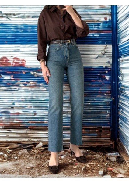 Julia Vintage Kesik Paça Mom Fit Straight Jean fırsatları