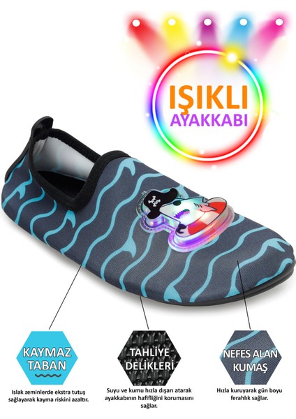 Işıklı Köpek Balığı Figürlü Kaymaz Tabanlı Esnek Hafif Dayanıklı Çocuk Havuz Plaj Deniz Ayakkabısı modelleri