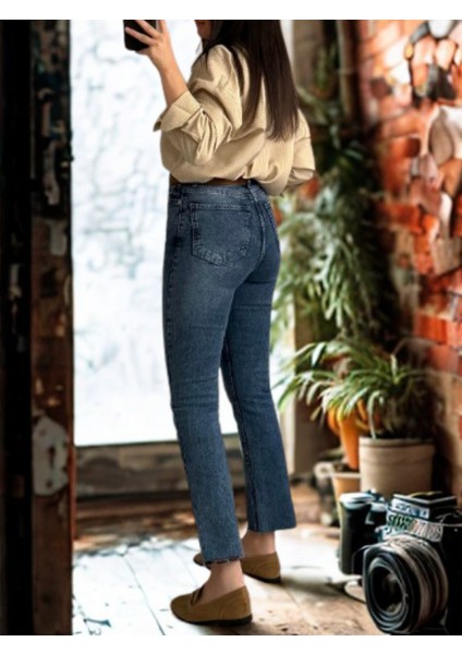 Julia Kadın Açık Mavi Indigo Ultra Yüksek Bel Straight Jean modelleri