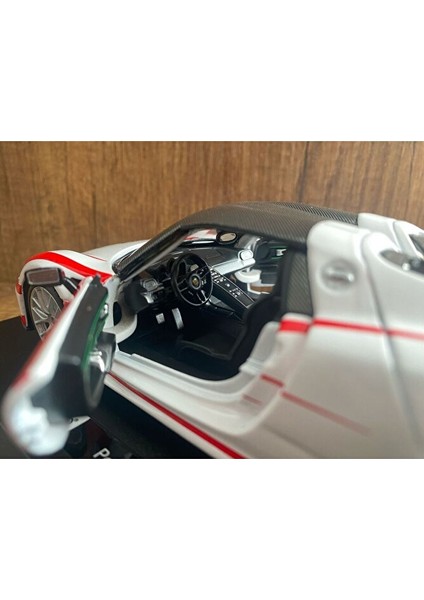 Porsche 918 Weissach Diecast Araba 1:24 Porsche 918 Yarış Arabası Porsche Weissach Diecast Araba modelleri