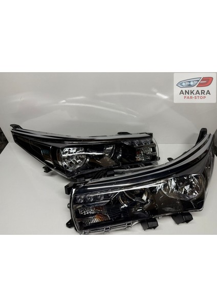 Toyota Corolla 2013 - 2015 Far Lambası Sağ-Sol Takım ( Nikelaj Far Kaşı Ile Birlikte - Sağ - Sol Takım - 2 Far ) modelleri