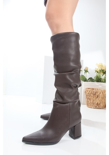 Sivri Burun Büzgülü Kadın Topuklu Fermuarsız Çizme fiyatları