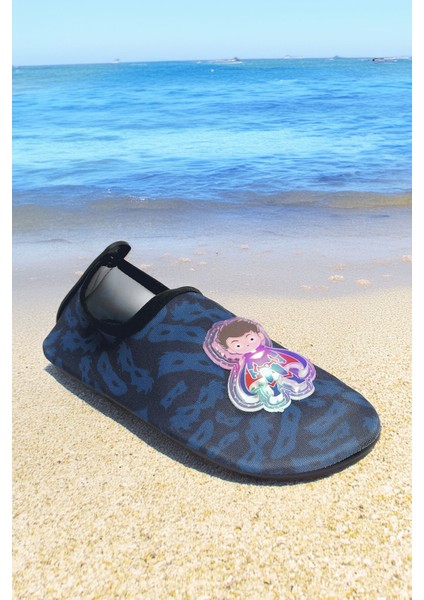 Işıklı Super Kahraman Figürlü Kaymaz Tabanlı Esnek Hafif Dayanıklı Çocuk Havuz Plaj Deniz Ayakkabısı