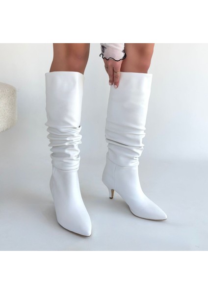 Zelya Beyaz Cilt Topuklu Çizme fırsatları