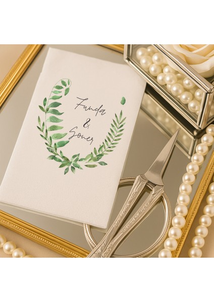 Kişiye Özel Yaprak Çelenkli Düğün Peçetesi – Isim Baskılı & Doğal Tasarım