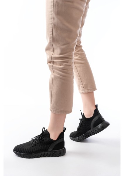 ZRİN-501 Siyah Bağcıklı Rahat Taban Günlük Triko Spor Ayakkabı modelleri