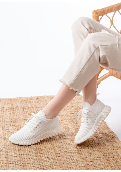 ZRİN-501 Beyaz Bağcıklı Rahat Taban Günlük Triko Spor Ayakkabı fiyatları