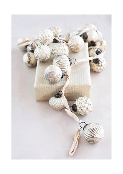 Co-Op Kabartmalı Cıva Cam Top Süs Garland, Sıkıntılı Mat Krem