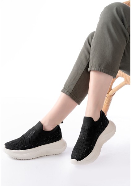 ZRİN-707 Siyah Beyaz Triko Faillant Taban Slip-On Taşlı Kadın Spor Ayakkabı fiyatları