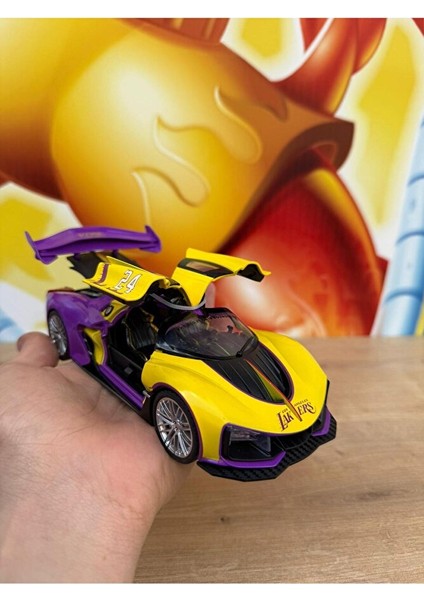 Hongqi S9 Model Araba Sesli Işıklı Buhar Atar Lebron James Etiketli Diecast Model Araba Hongqi S9 modelleri