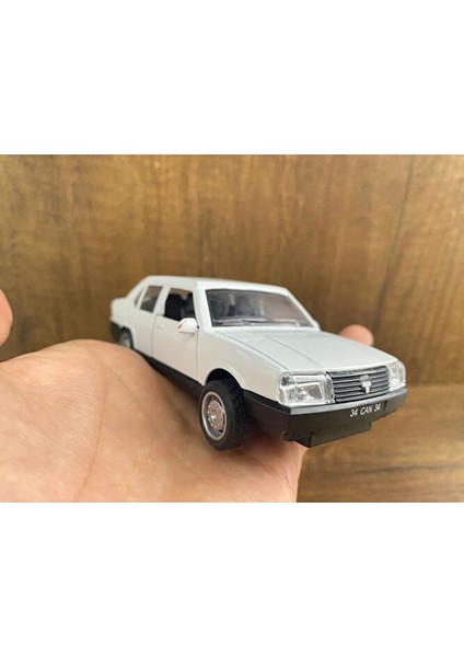 Beyaz Doğan Şahin Metal Çek Bırak Oyuncak Araba Tofaş Şahin Model Araç Kapıları Açılır Klasik Araba fırsatları