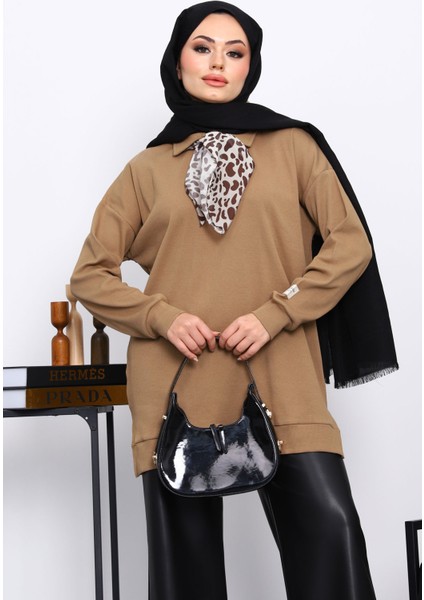 Camel Fular Detaylı Yakalı Tunik