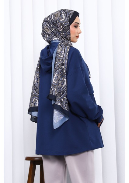 Lacivert Fermuarlı Cepli Iki Iplik Oversize Sweat fırsatları