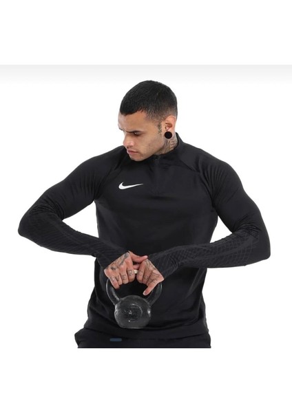 Dri Fit Strike Erkek Siyah Dik Yaka Sweatshirt fırsatları