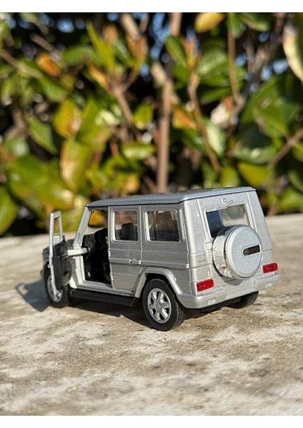 Mercedes-Benz G Class Oyuncak Araba Metal Model Araba Kapılar Açılır Çekbırak Oyuncak Araba G63 12CM indirimleri