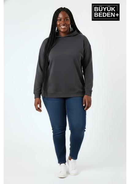 Kadın Büyük Beden Kapşonlu Ince Sweatshirt SPR24BSWK57