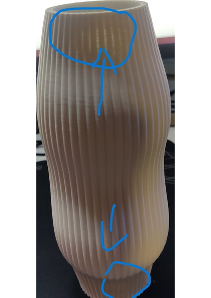 (Kusurlu Ürün )Dalgalı Tasarım 3D Baskı Dekoratif Vazo – Beyaz (18 Cm)