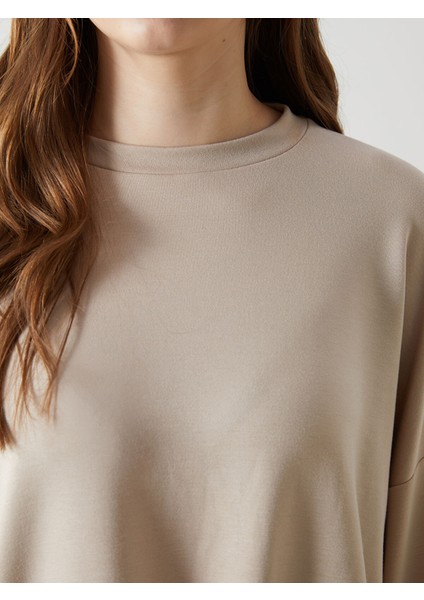 Yeni Sezon Bisiklet Yaka Kadın Sweatshirt modelleri