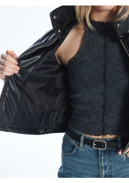 Yeni Sezon Dik Yaka Düz Deri Görünümlü Kadın Şişme Mont indirimleri