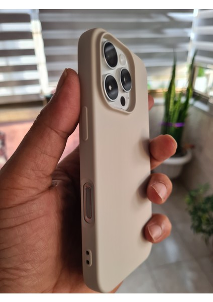 İphone 16 Pro İle Uyumlu LOGOSUZ İçi Kadife Esnek Silikon Lansman Kılıf modelleri